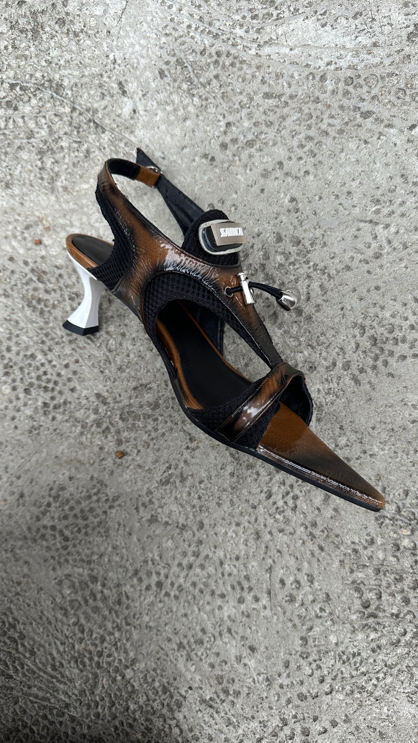 '3 "SNOWFLAKE" BROWN SANDAL BOOT