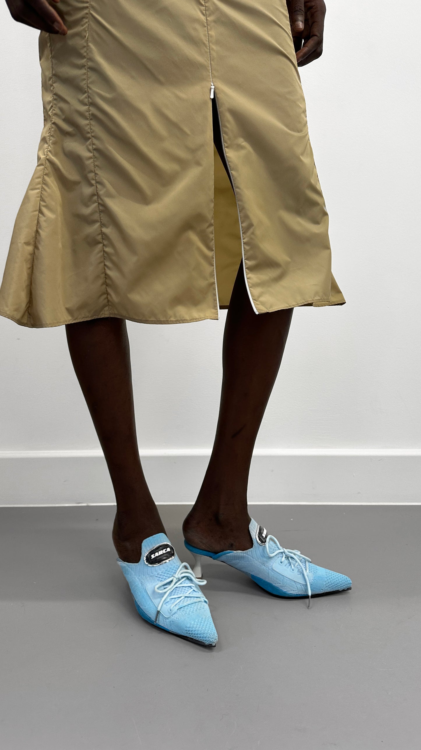 '9 "HERA" UPCYCLED TRAINER HEEL