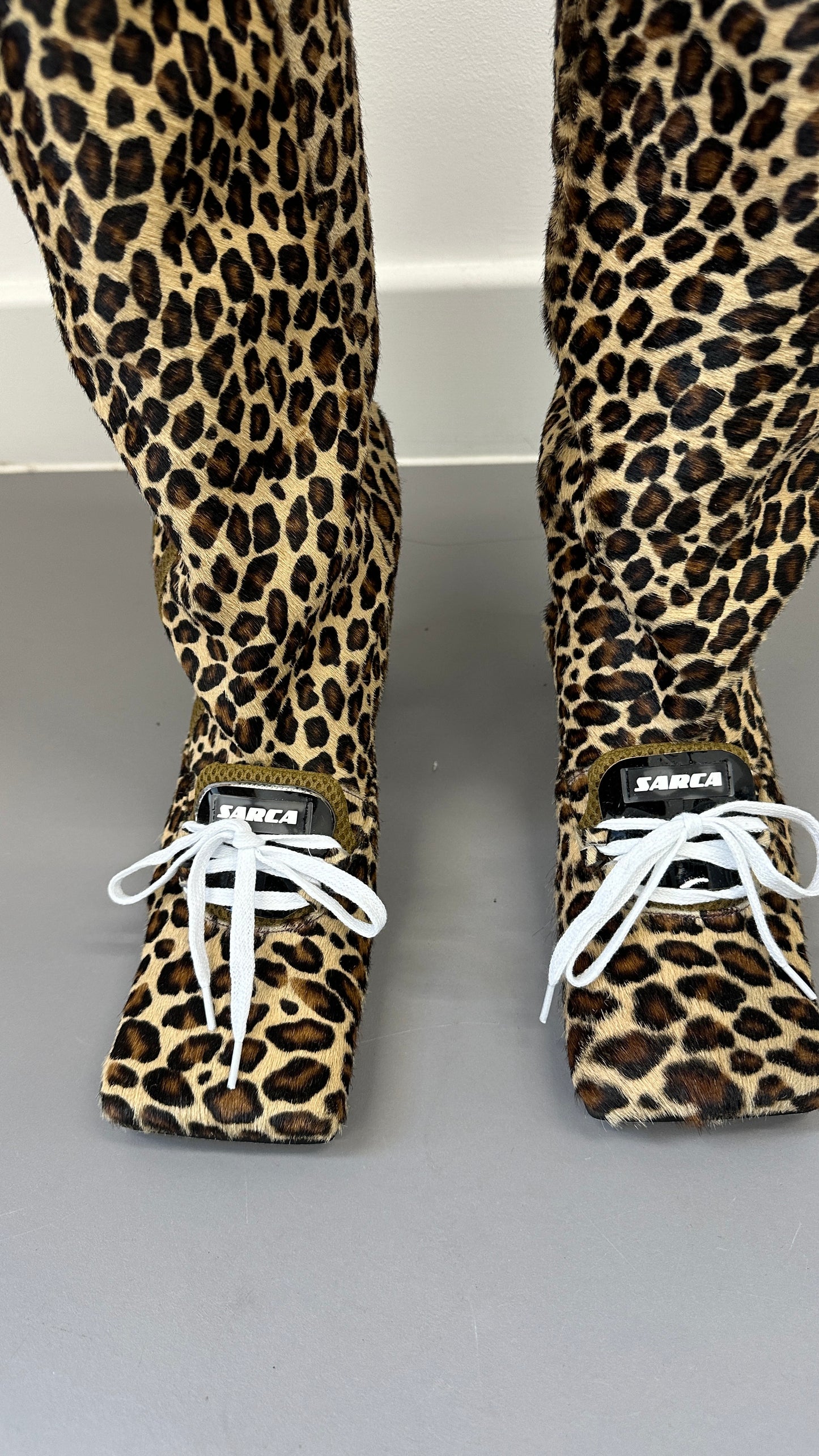 Animal print boots with detachable collar